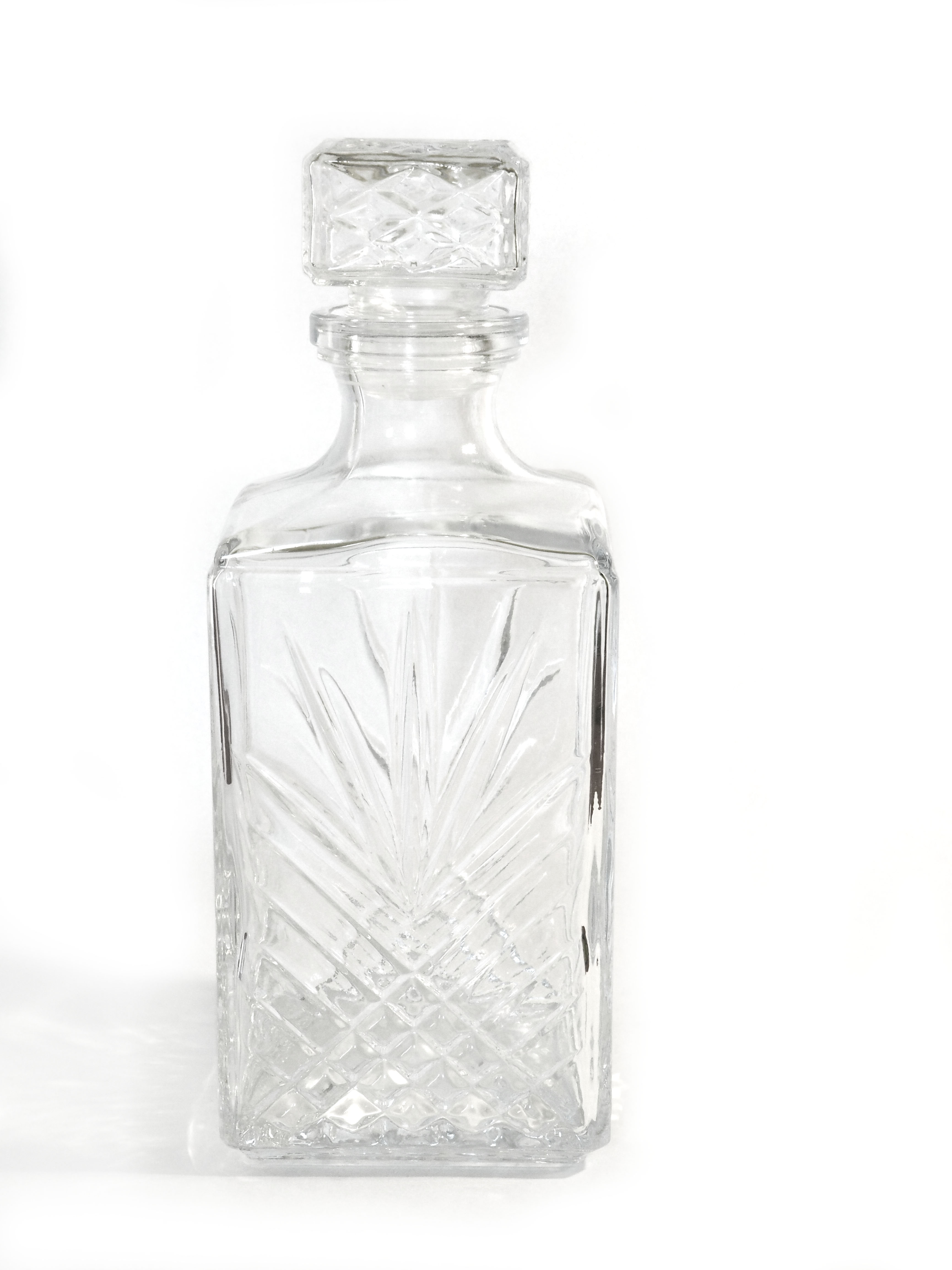 Whiskey decanter sparkle pattern