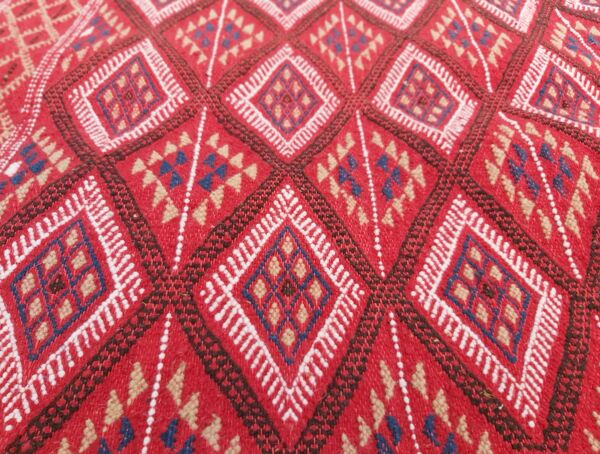 Tapis rouge traditionnel fait main en pure laine 120x225cm