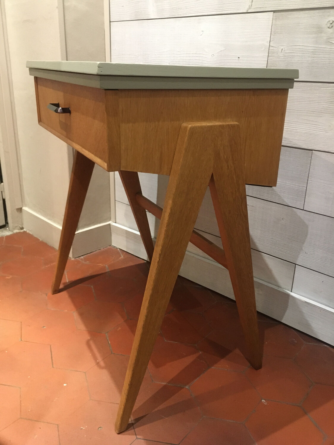 Vintage desk feet compass