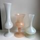 Vase en opaline rose pâle années 50-60