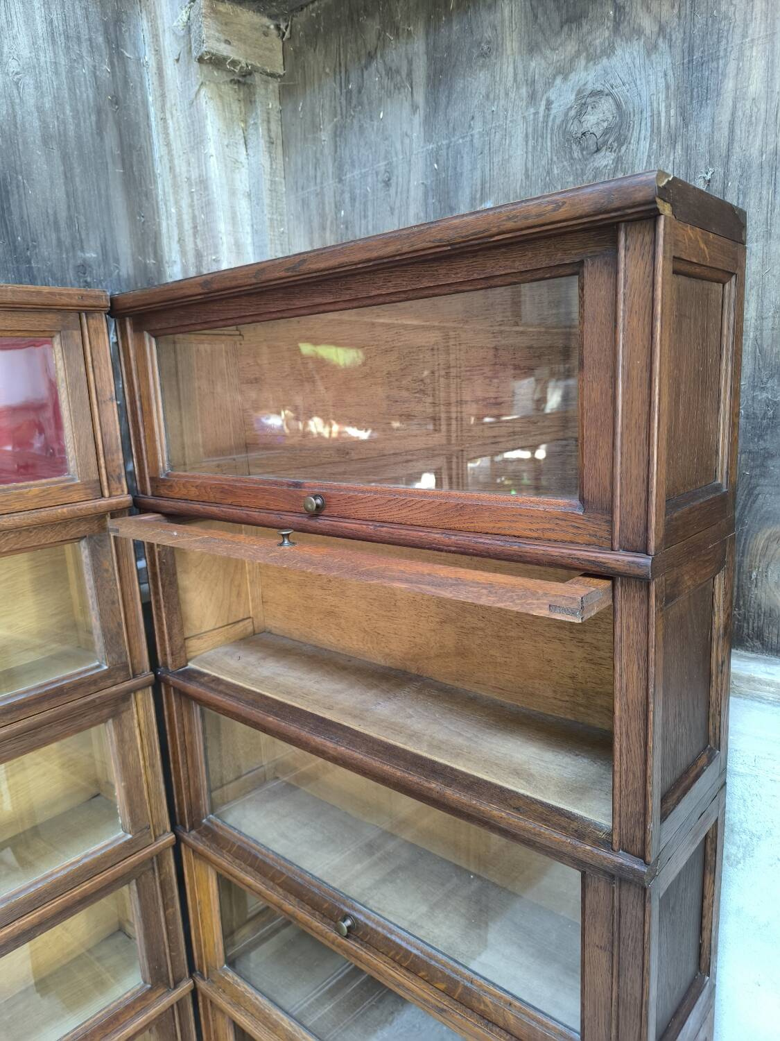 Oak display cabinet MD 1900