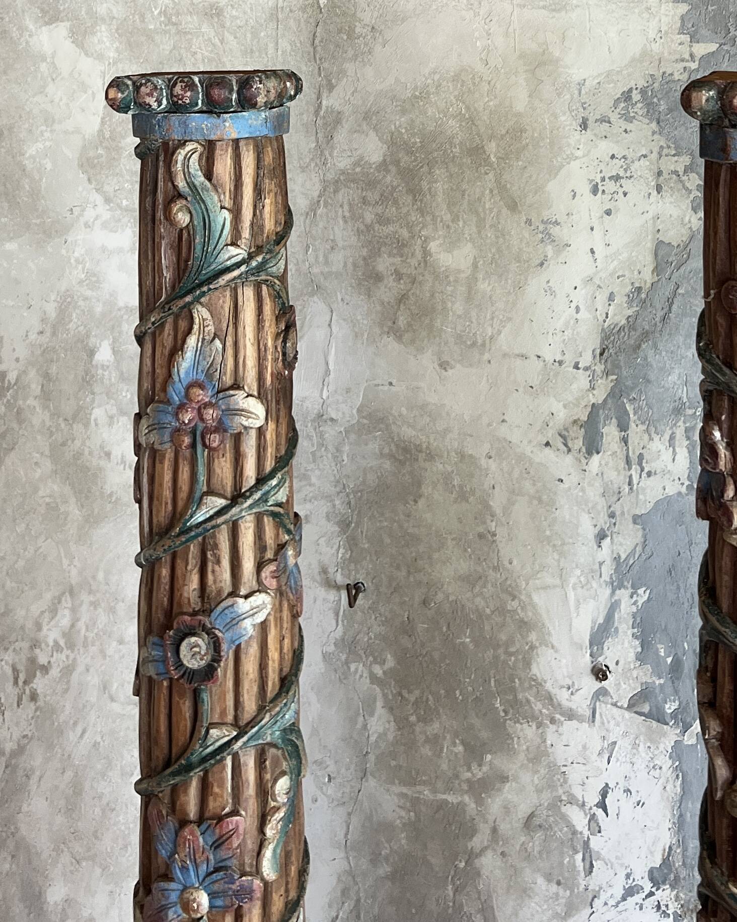 Pair of decorative columns