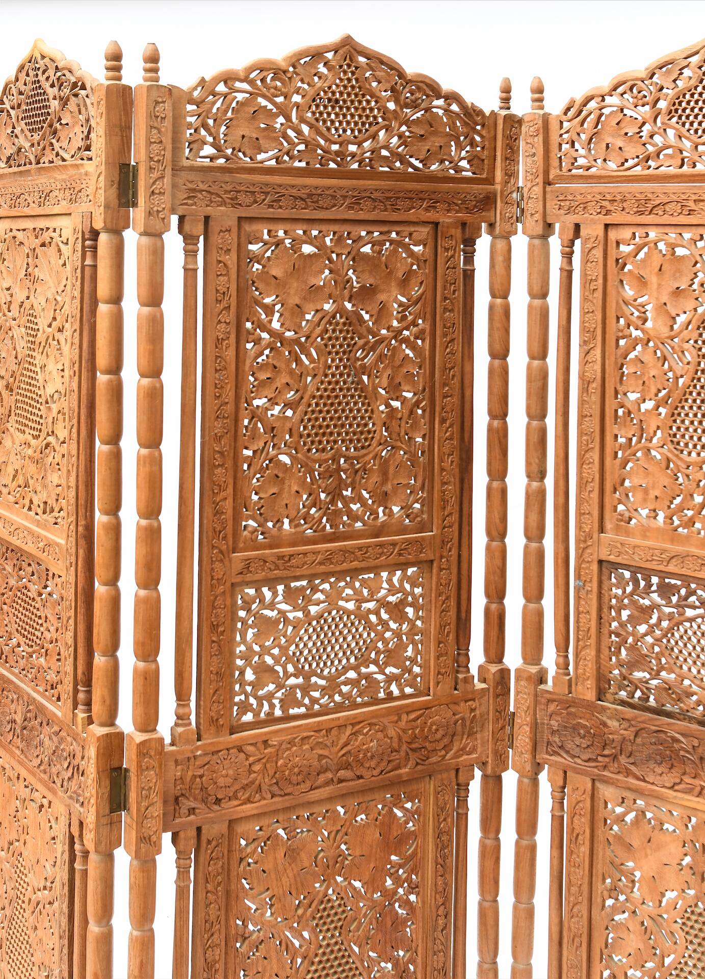 Indian four-leaf wooden screen