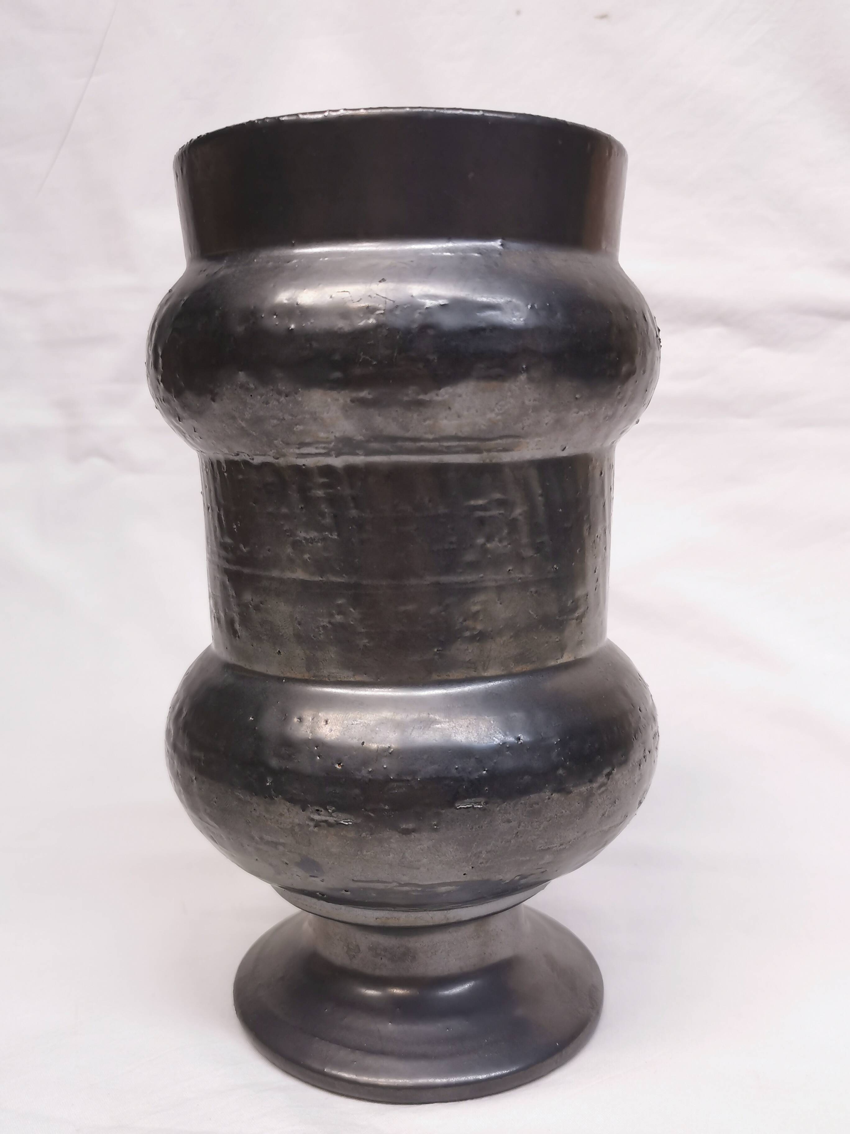 Pot, vase. ceramic signed jean marais.