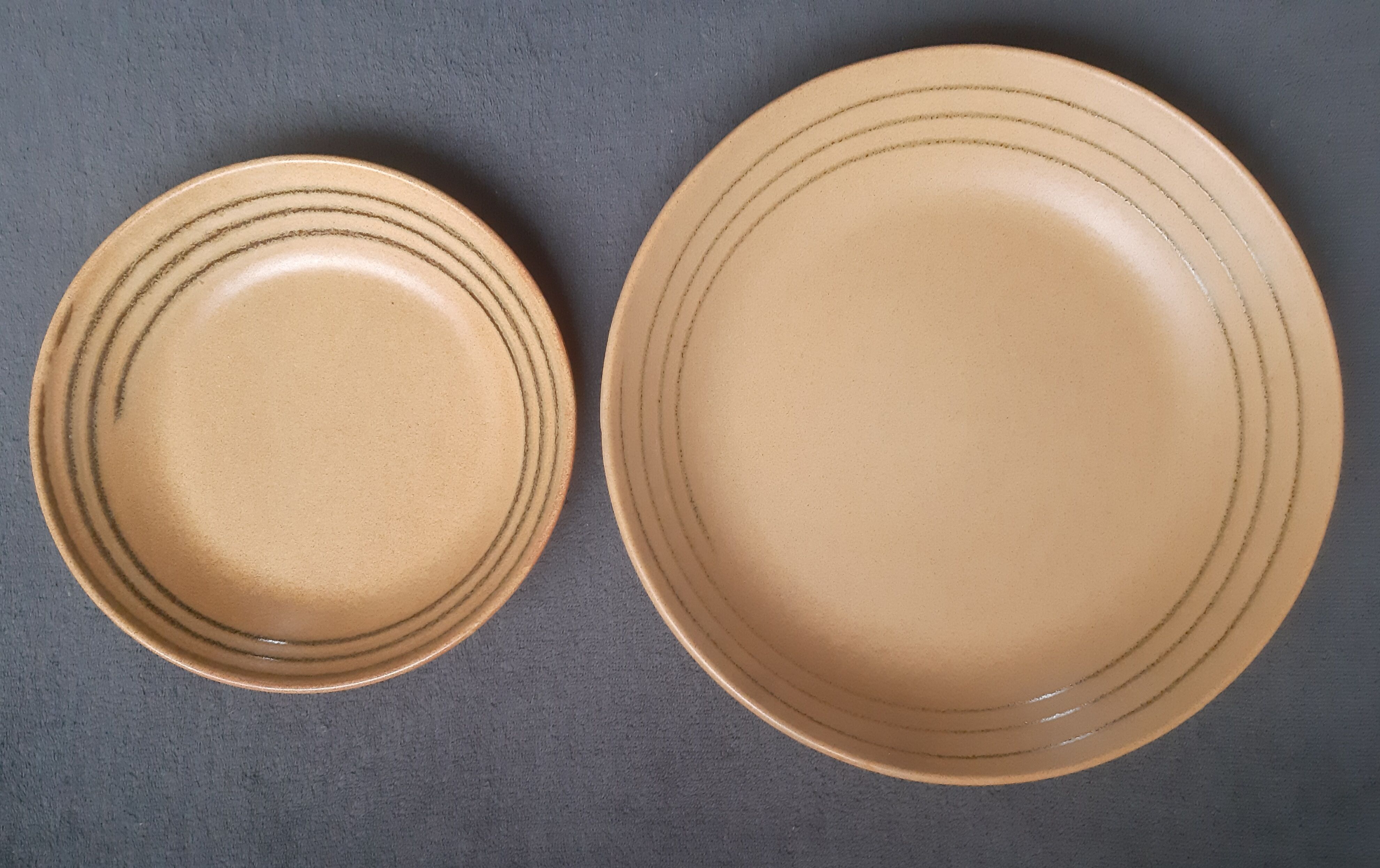 Stoneware deep dishes