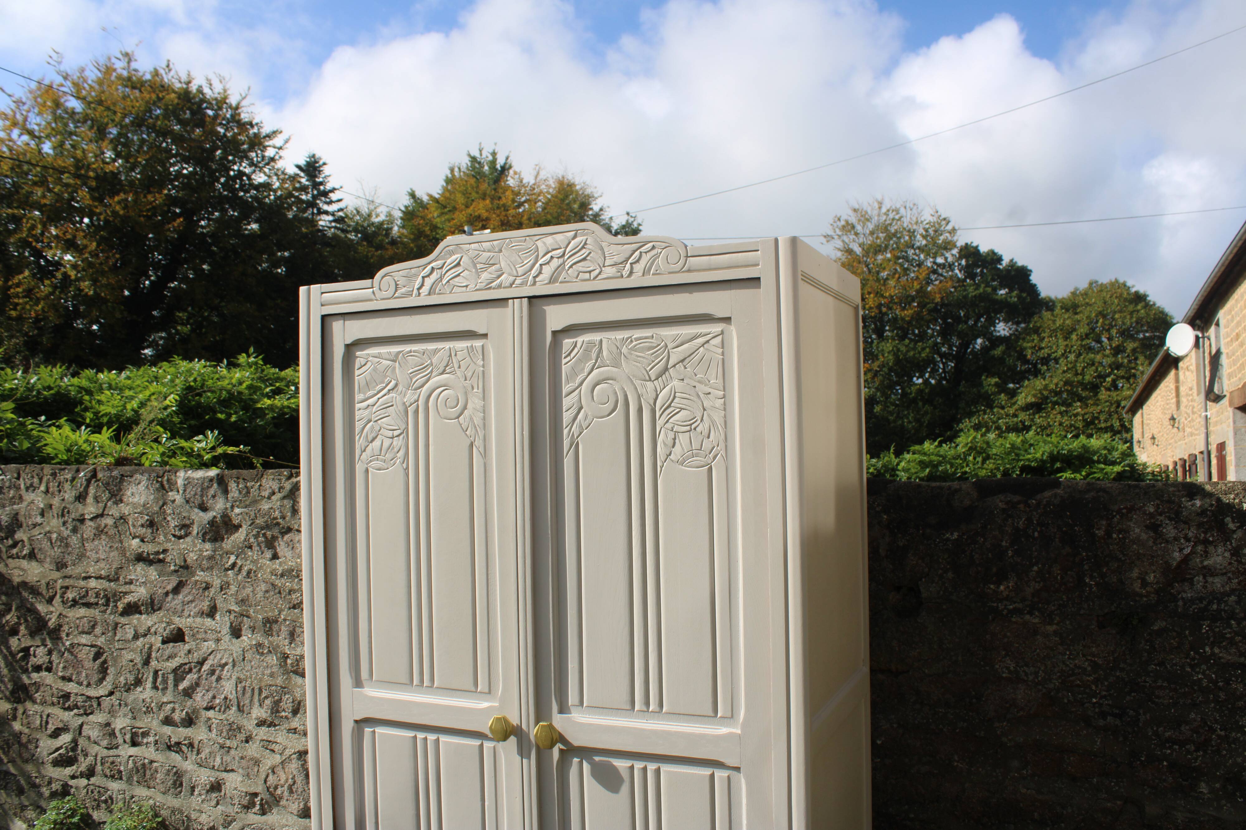 Vintage art deco cabinet