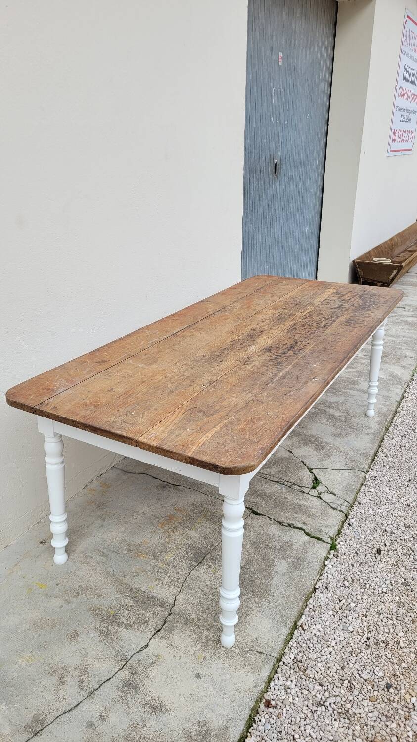 Rustic farmhouse bistro table in oak with Louis Philippe legs - 2m