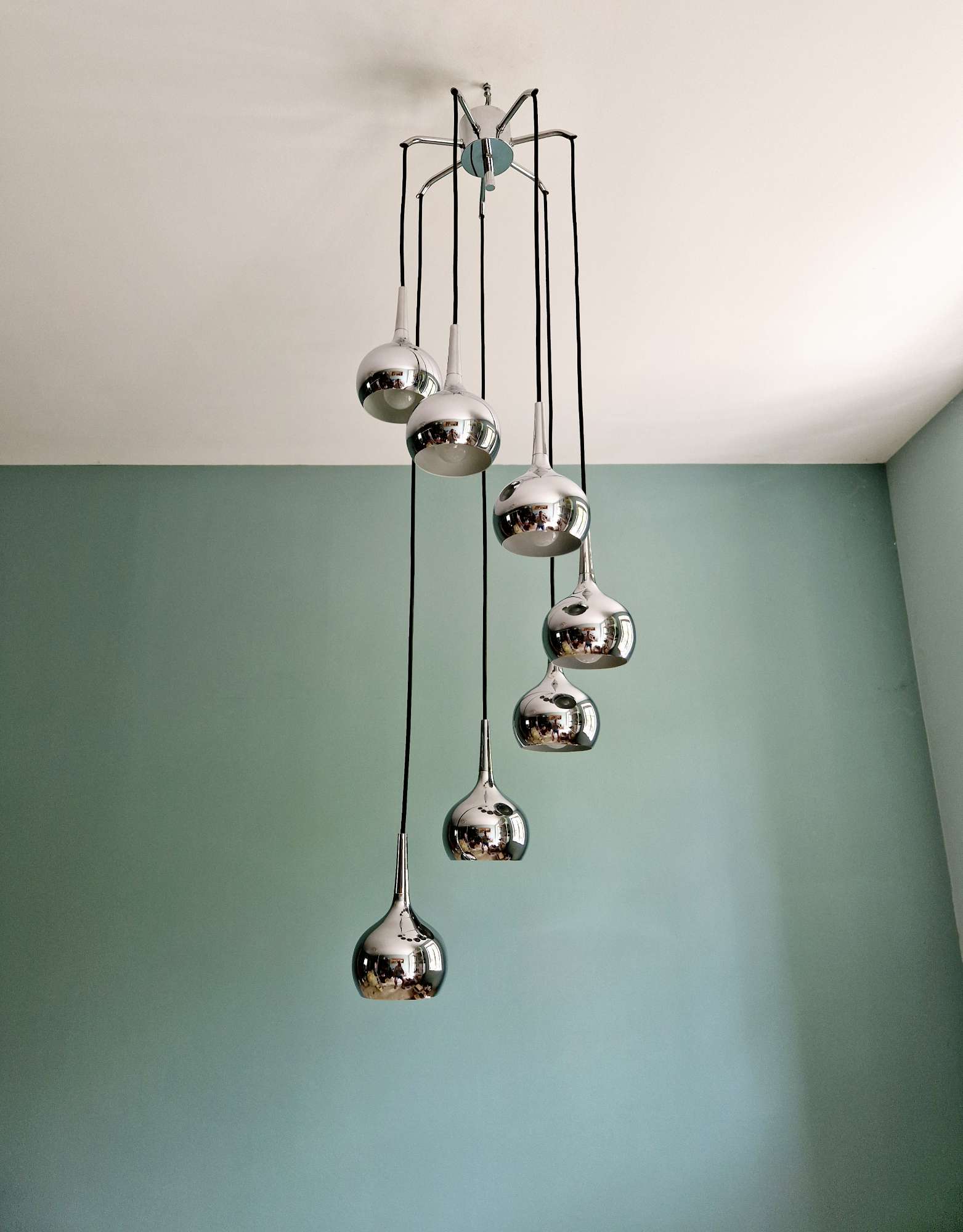 Large chrome metal cascade chandelier, design by Hans-Agne Jakobsson, 1960-70.