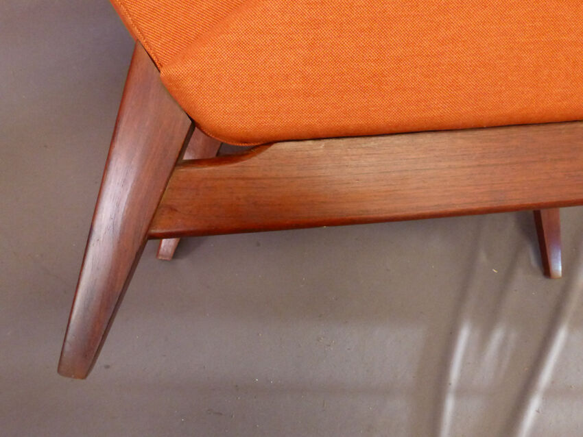 Vintage 4 Suite or pair chairs