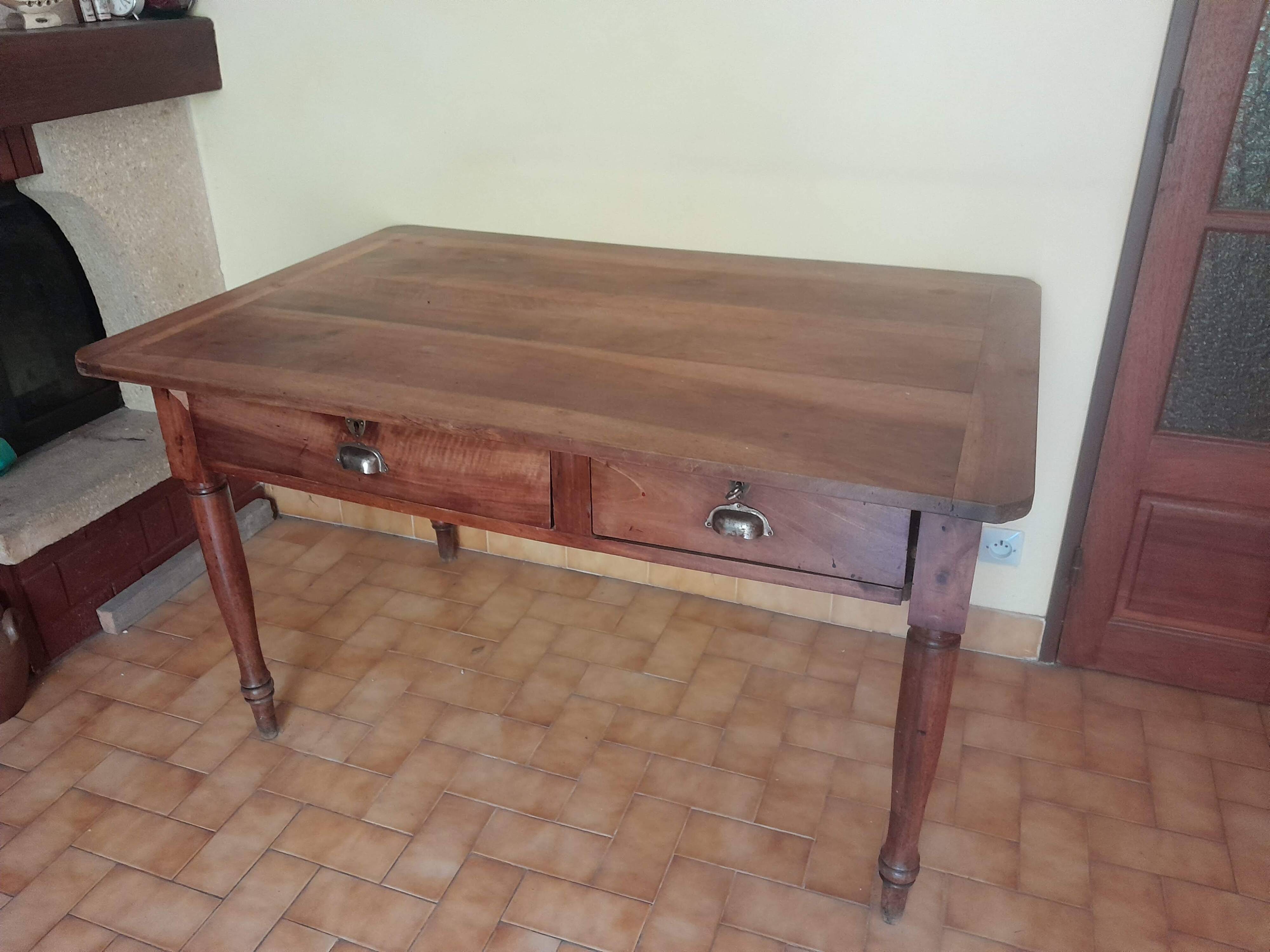 Bureau bois massif style Louis Philippe