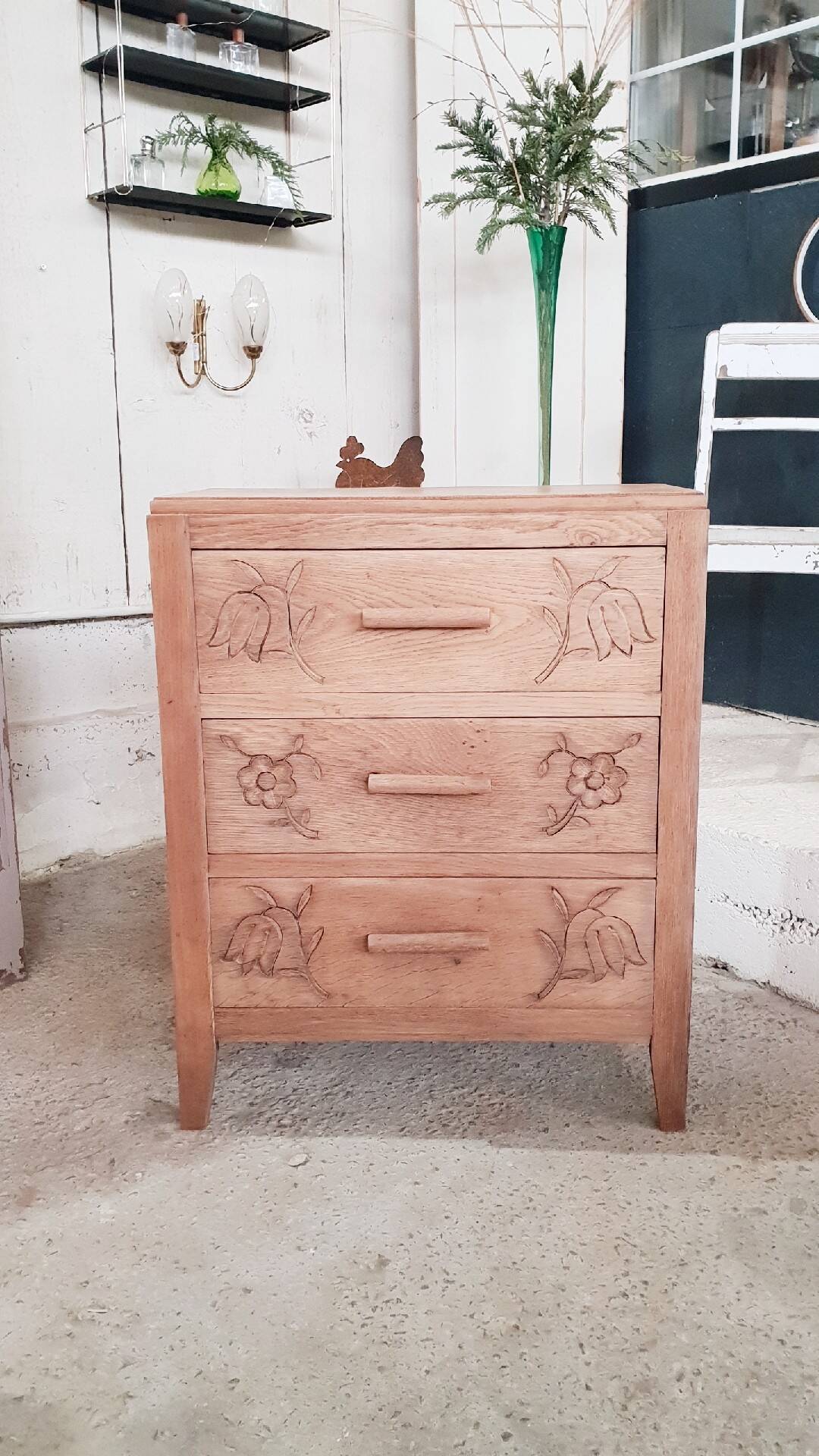 Vintage chest of drawers