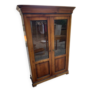 vitrine en noyer