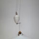 Suspension dit monte et baisse en porcelaine et opaiine blanche