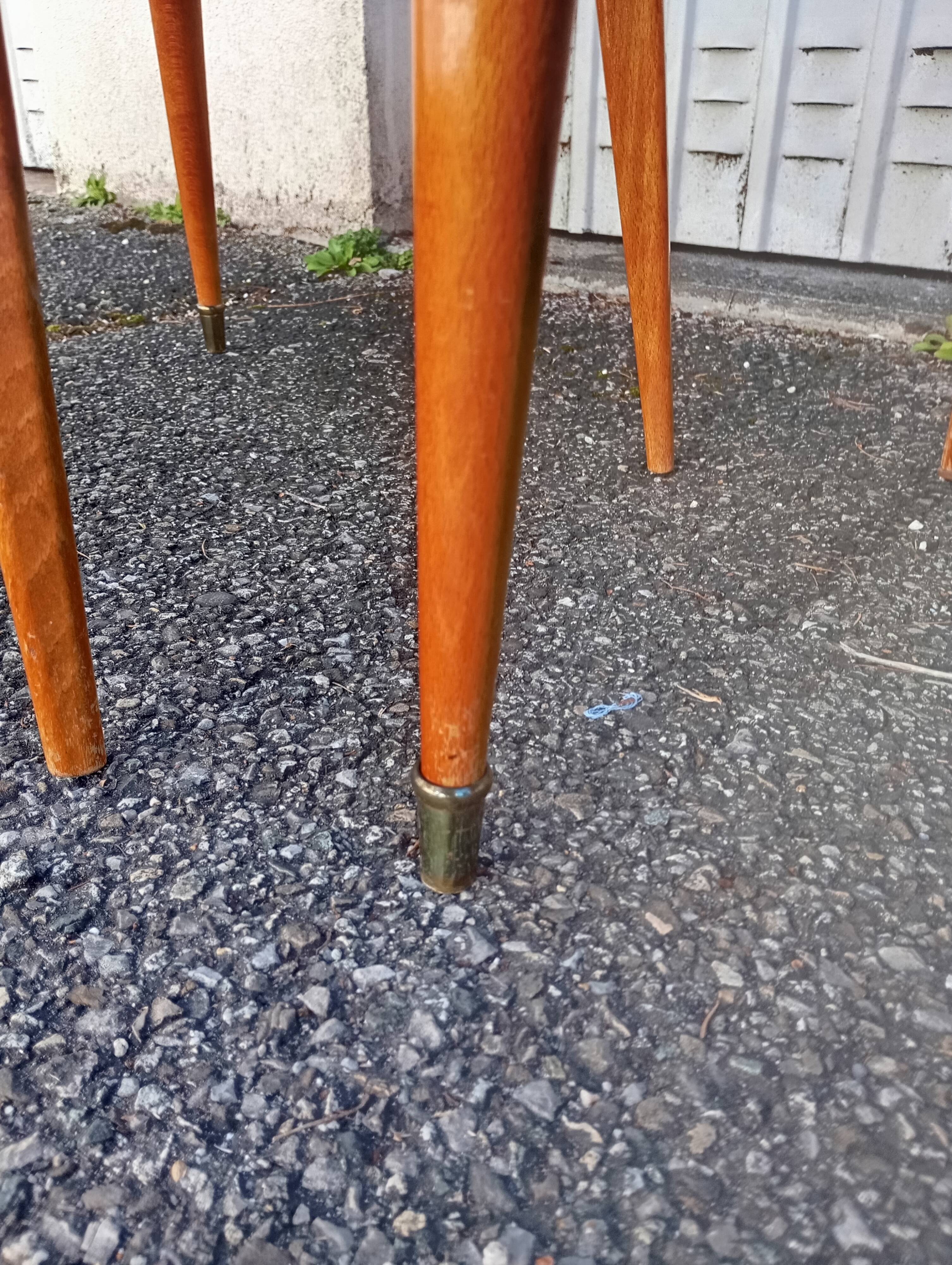 Chaises Gaston Poisson