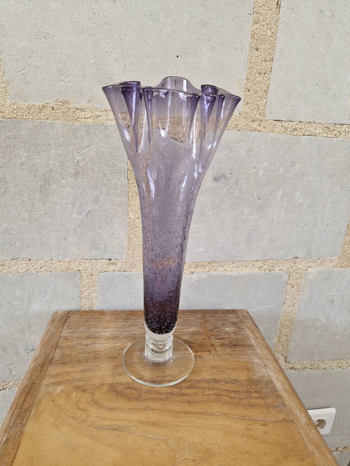 Old large bubble vase in Biot style