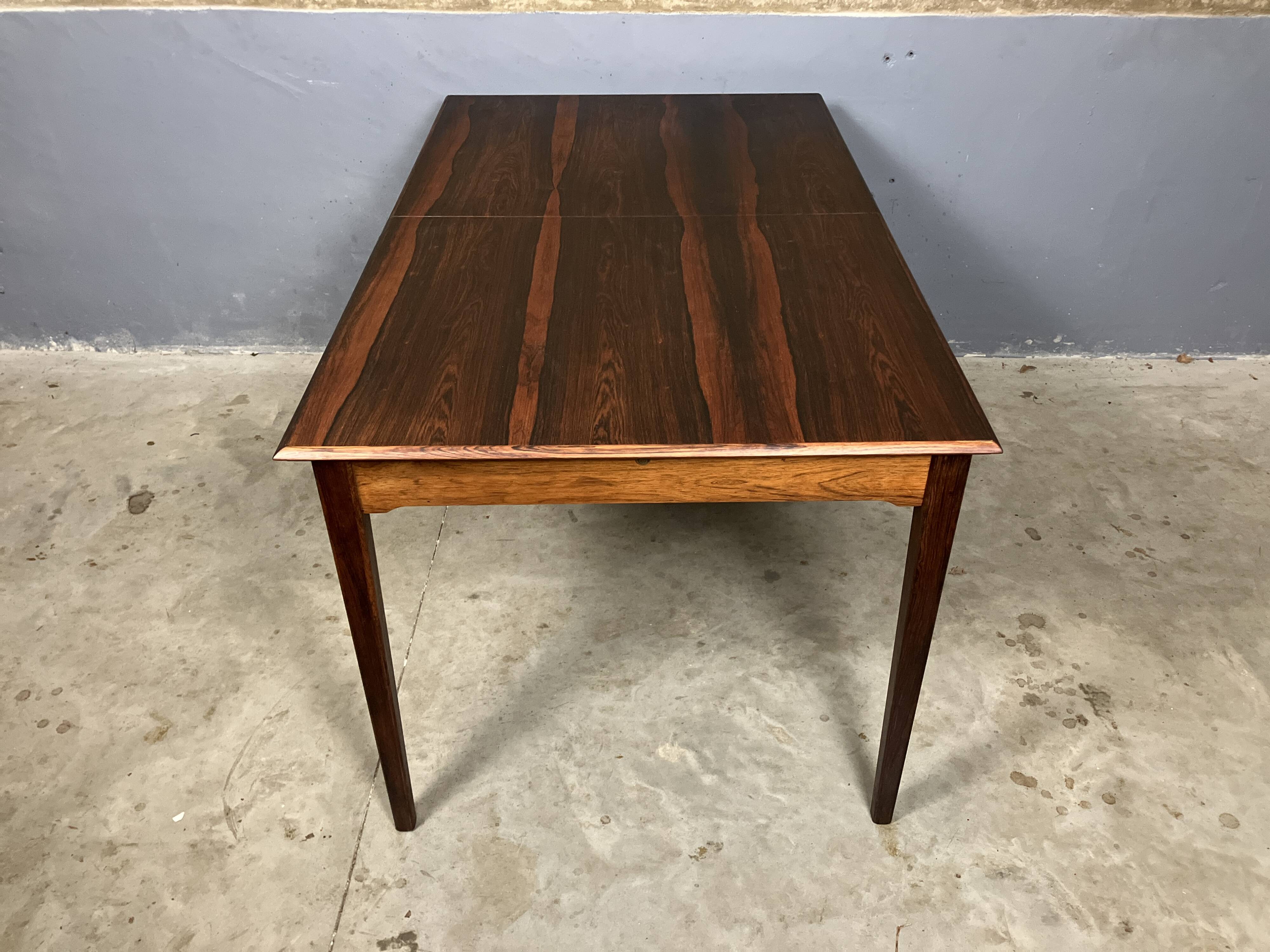 Mid-century rosewood extendable dining table