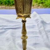 Table lighter antique