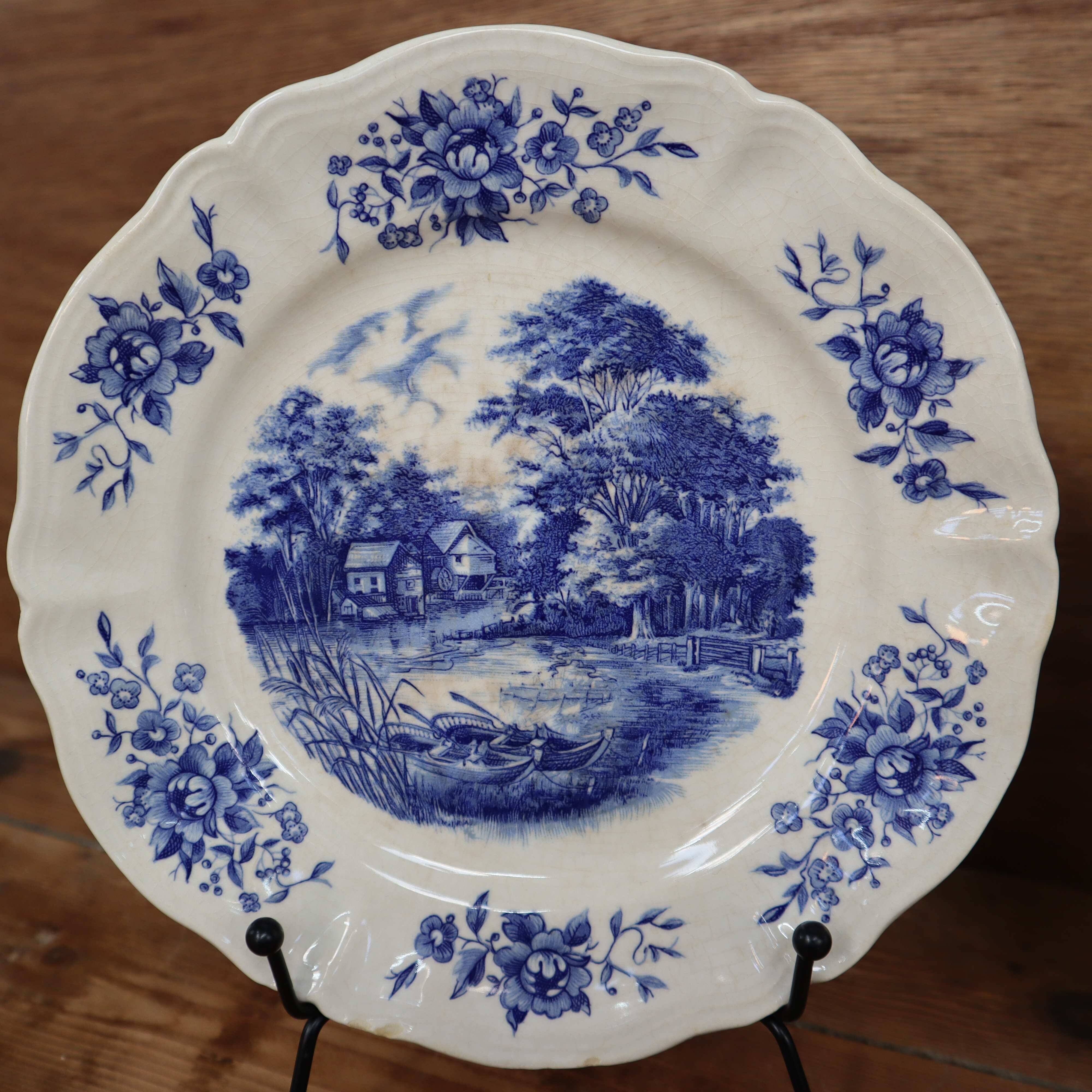 2 assiettes à dessert Sarreguemines modèle Romantic