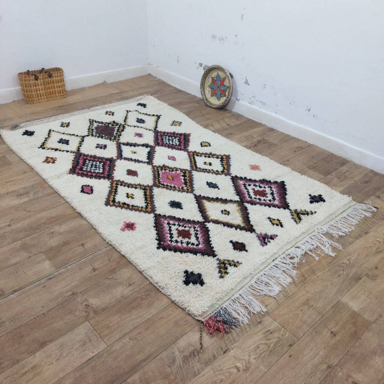 Azilal Berber rug in handmade wool 240 X 145 CM