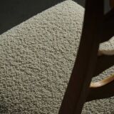 Set of 4 "Razorblade" high back chairs in oak & boucle, Henning Kjærnulf, 1960s