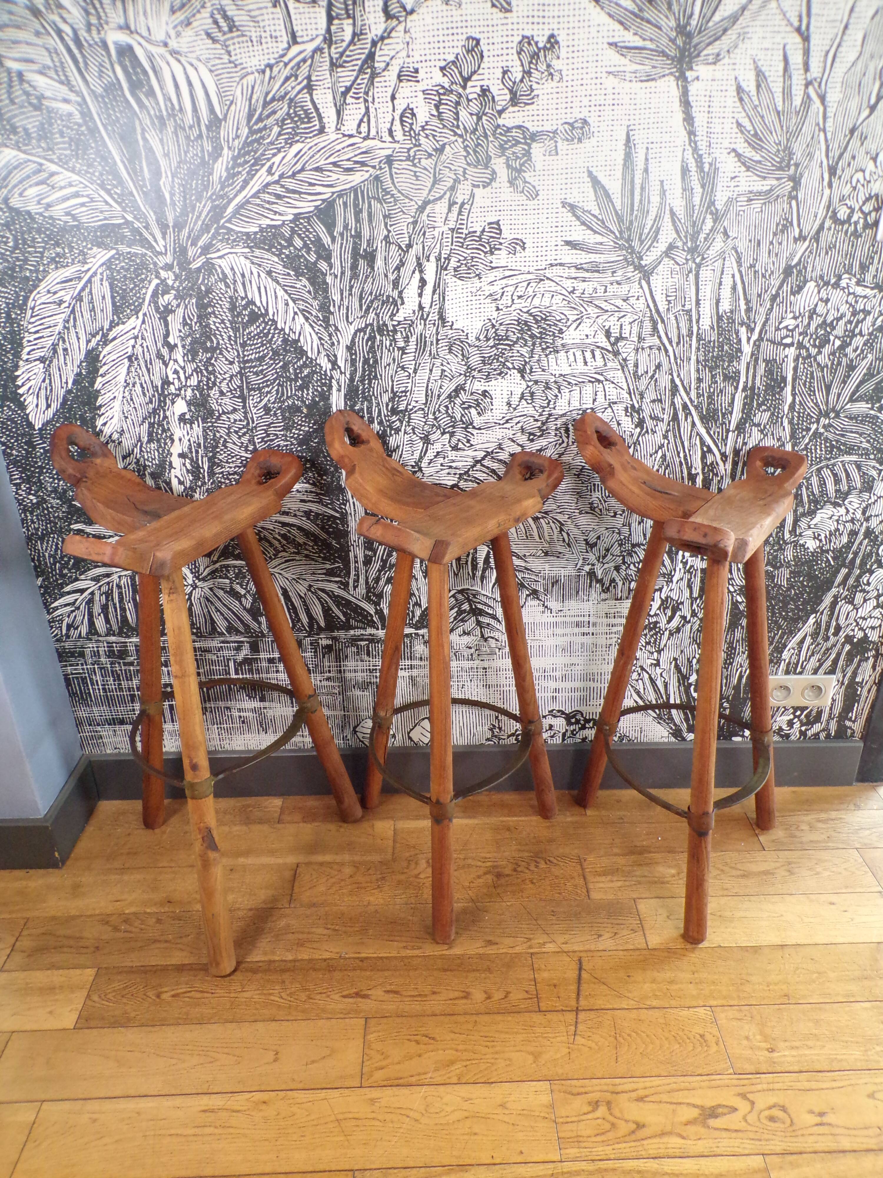 Set of 3 Spanish bar stools