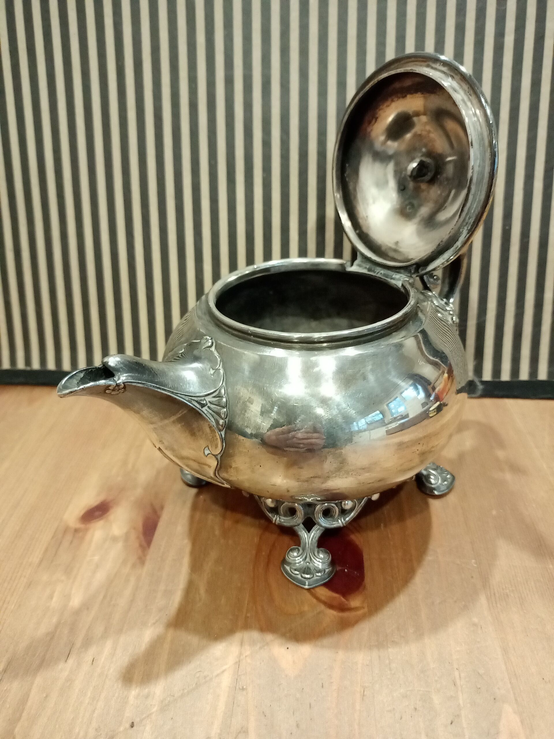 Cristofle teapot early twentieth century