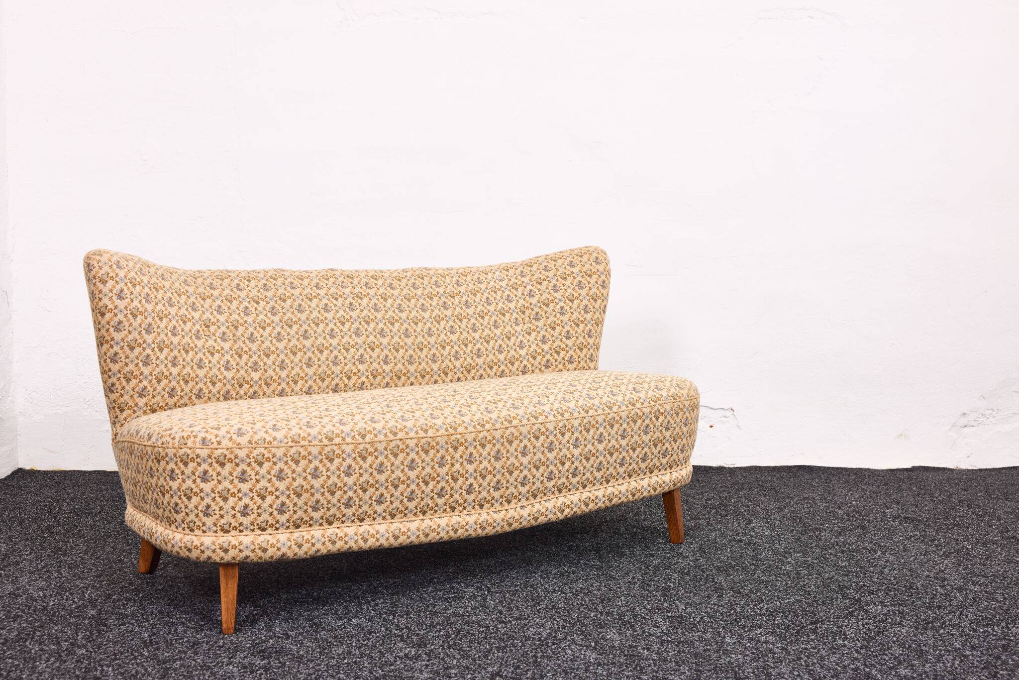 Swedish lounge sofa & cocktail chair set, 1950s – curved wingback
