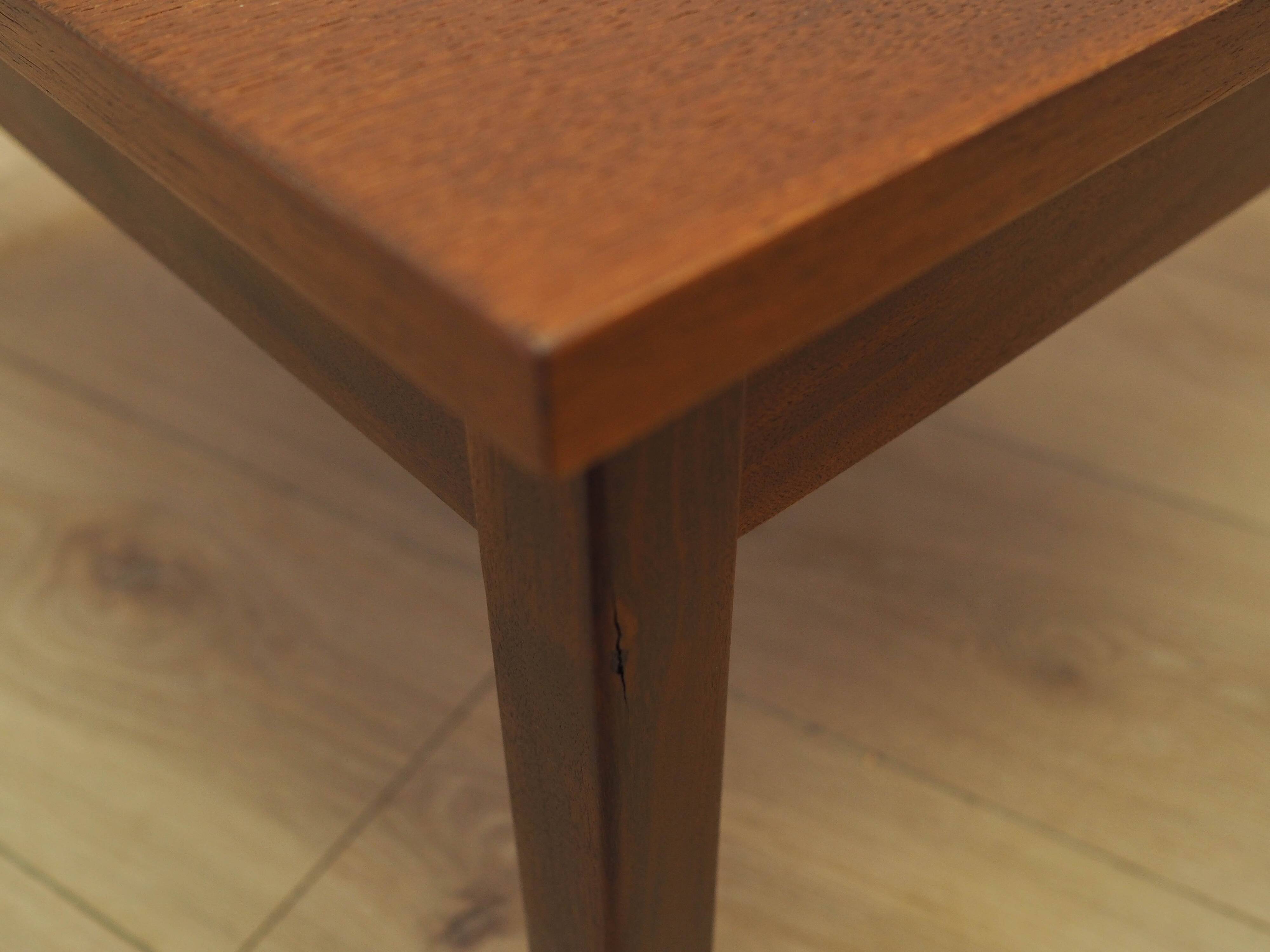 Table basse danoise en teck, années 1970