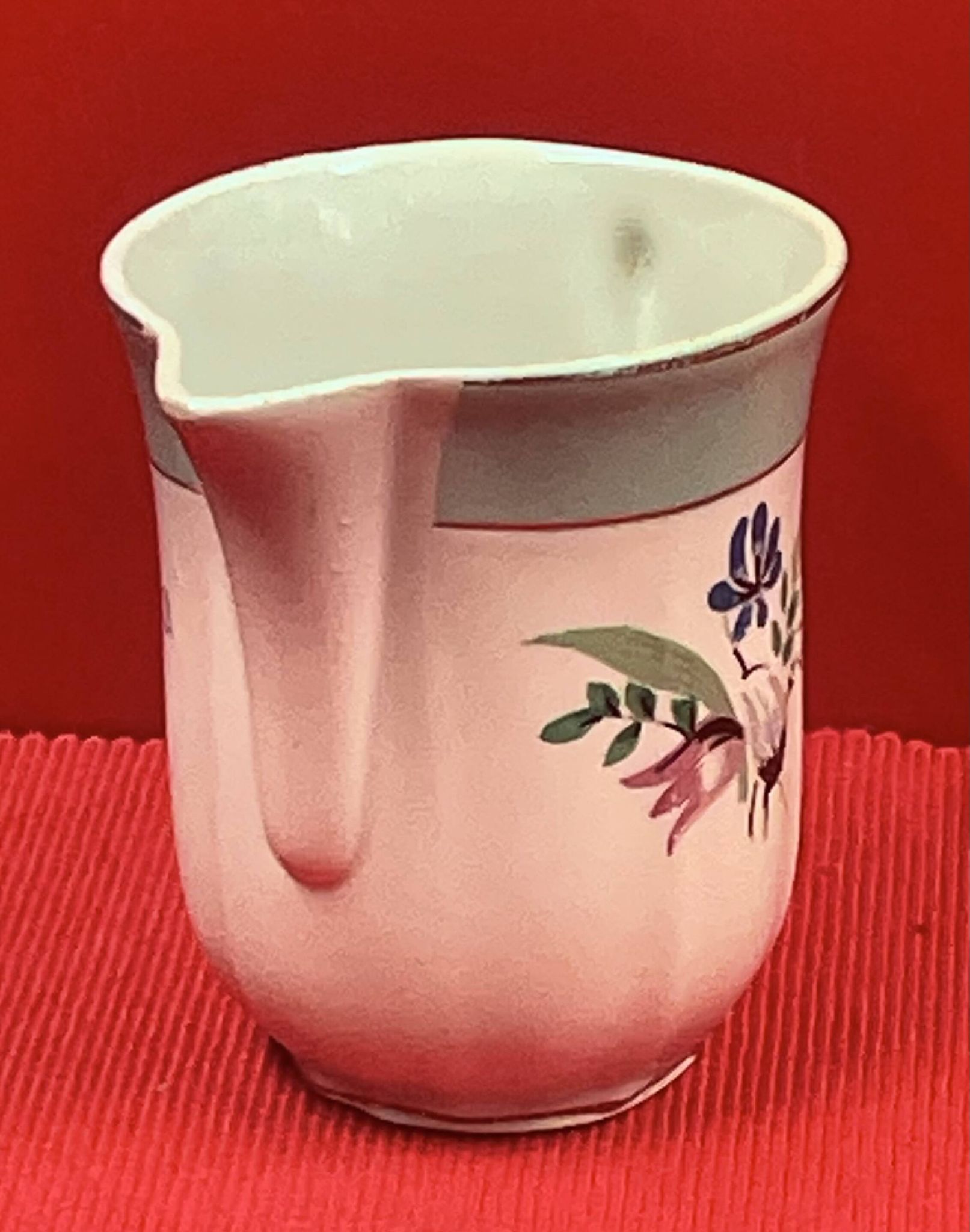 L'Amandinoise, Milk jug H 8 cm