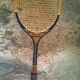 Raquette de tennis vintage