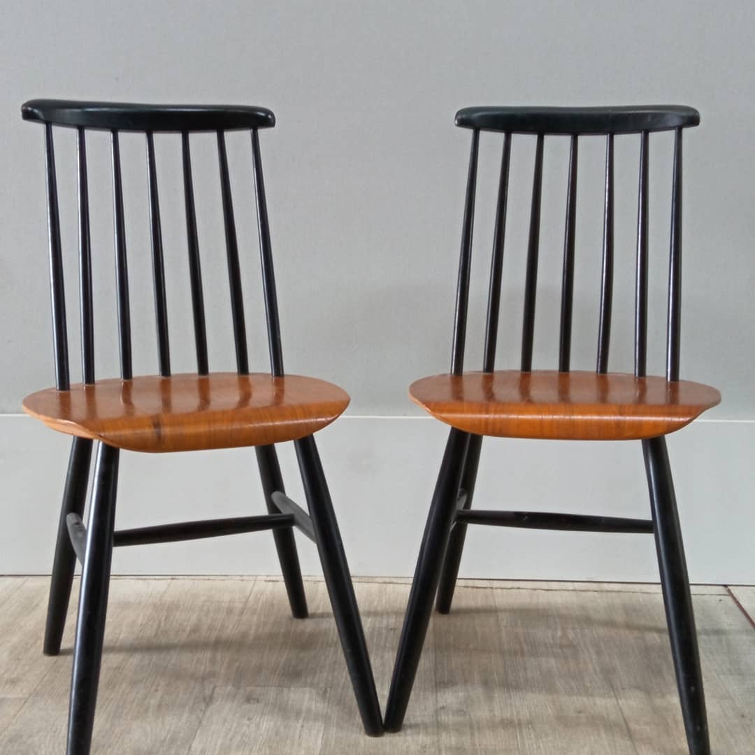 Paires de chaises Ilmari Tapiovaara