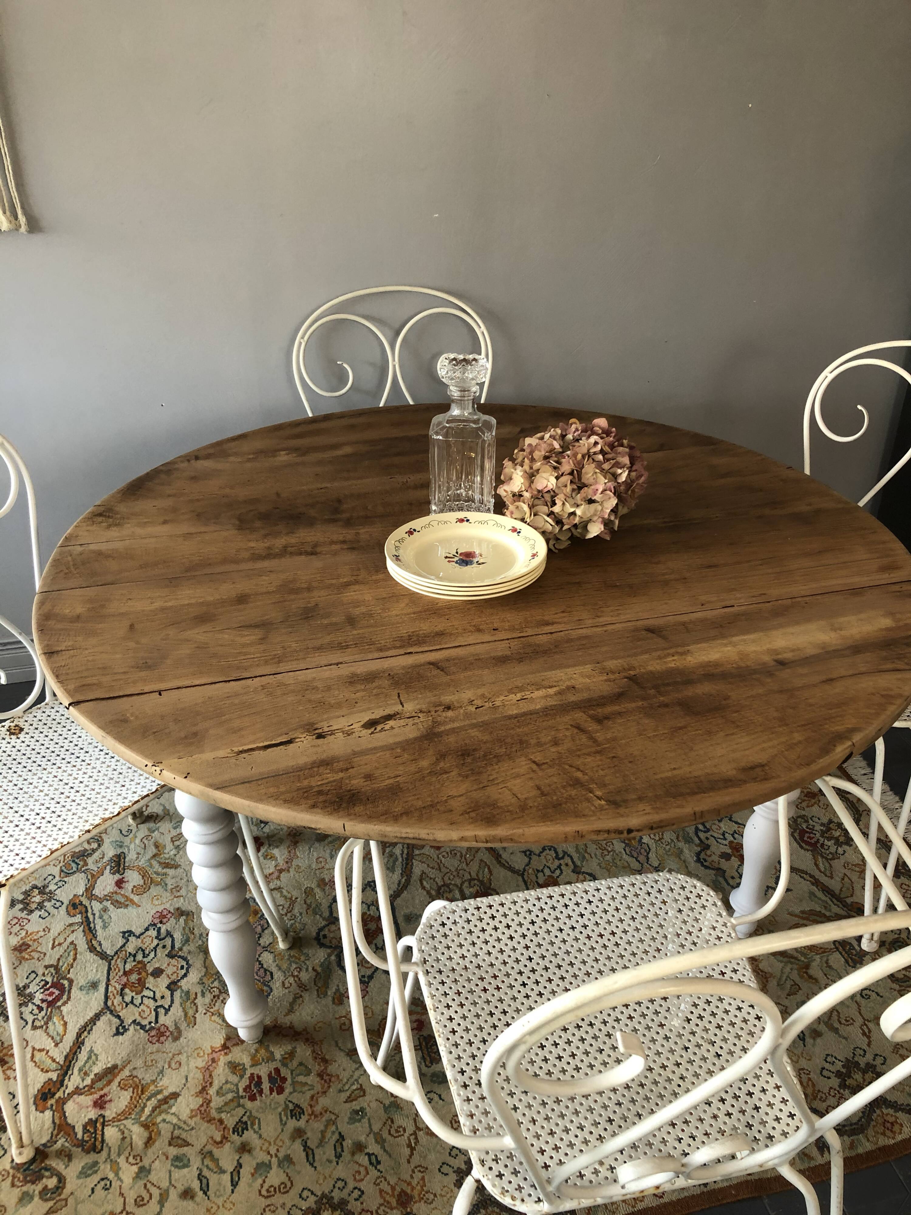 Old flap round table