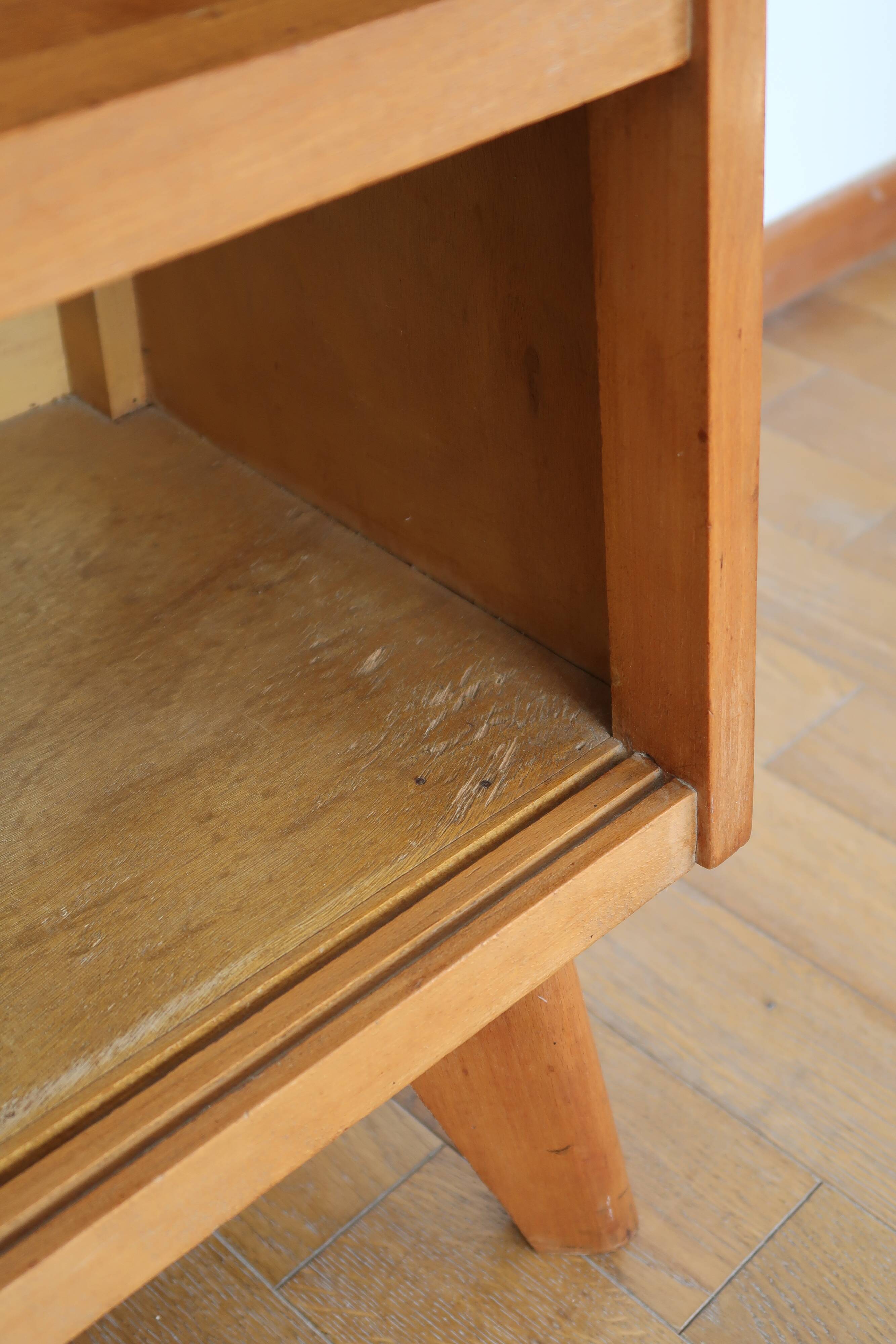 Bookcase 60