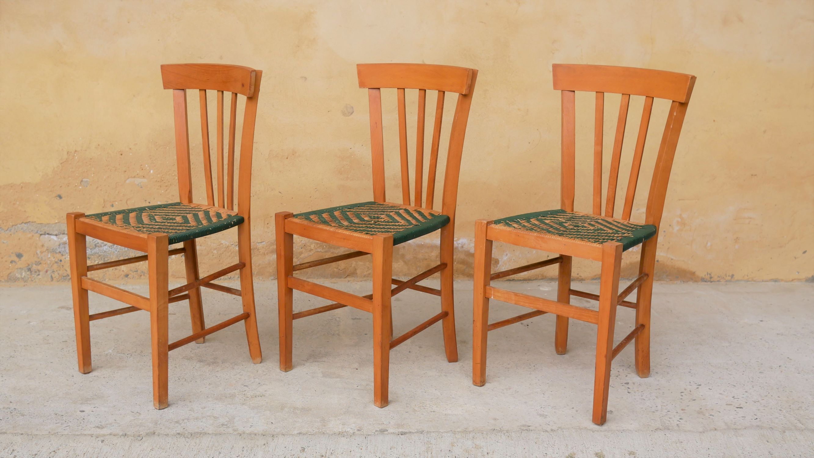 Wooden and rattan countryside canne chair