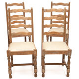 Set of 4 dining room chairs