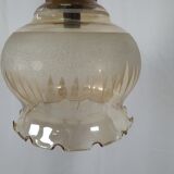 Lustre en verre travaillé et laiton