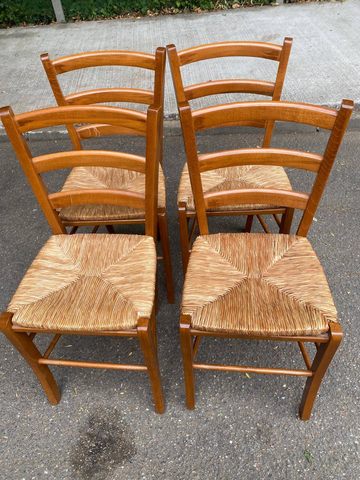 4 chaises de cuisine en bois massif paillées dossier échelle 1980
