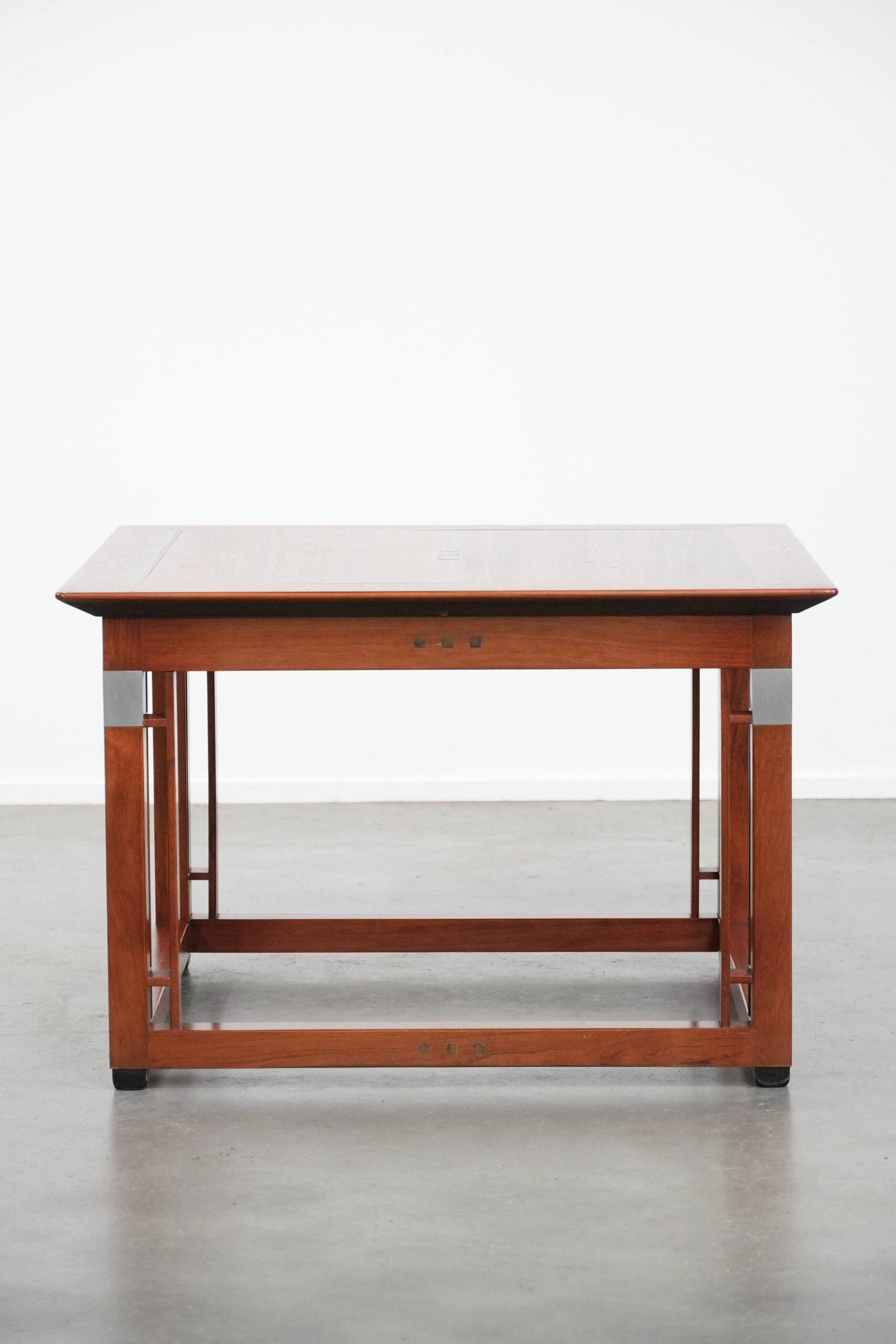 Square Art Deco design side/coffee table