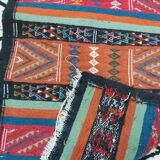 Tapis kilim multicolore fait main traditionnel