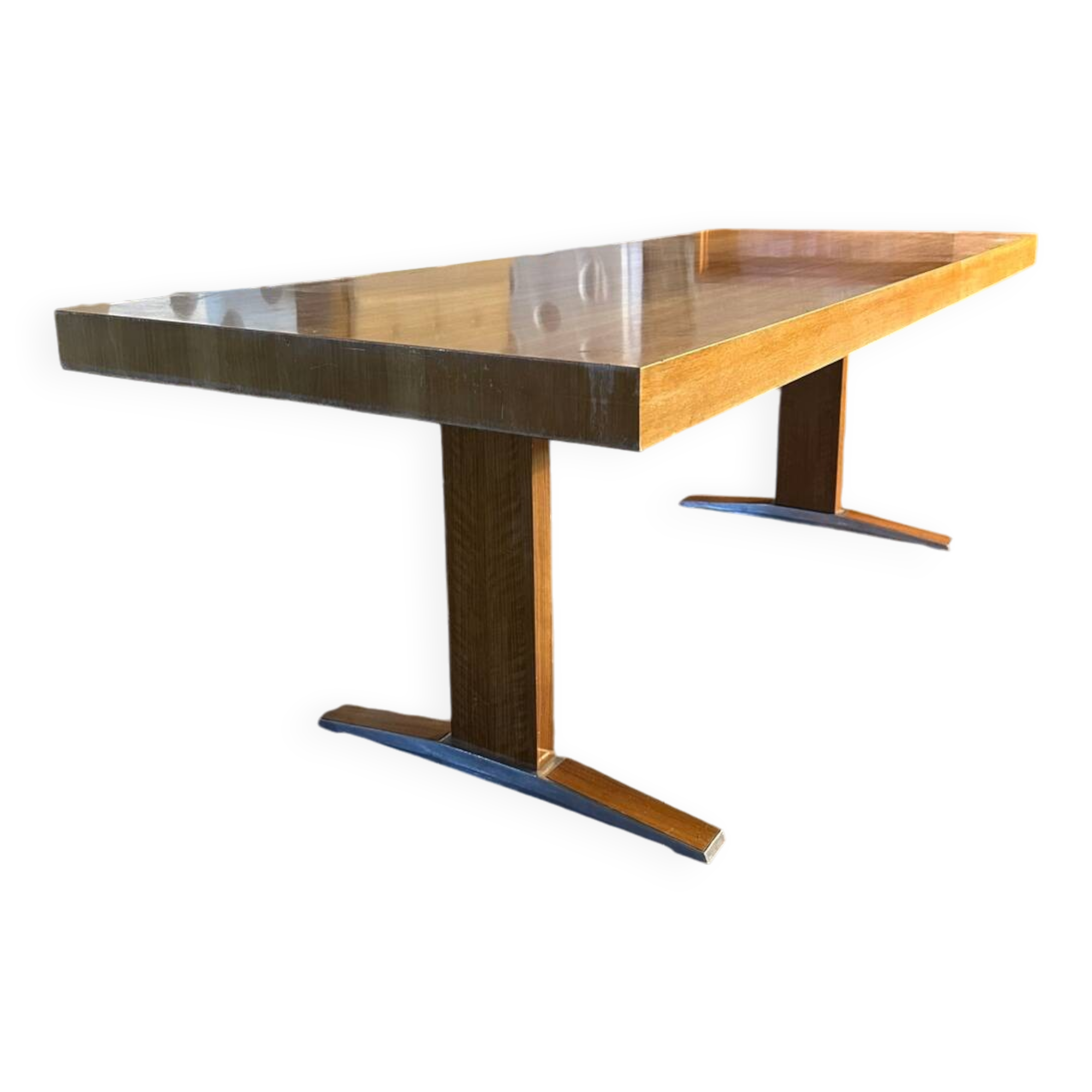 Coffee table convertible into dining table - hybrid design
