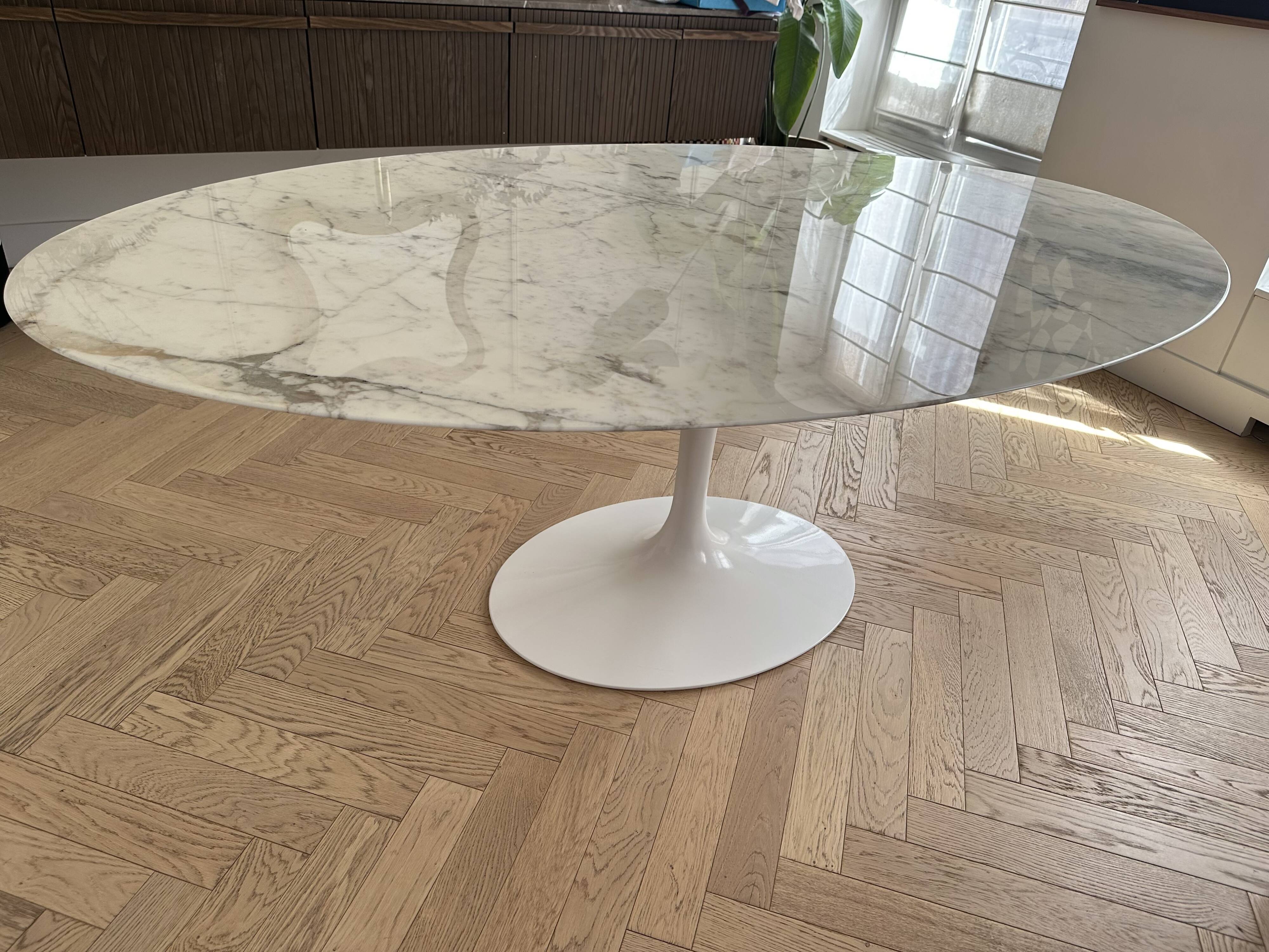 Oval Knoll Saarinen table, Calacatta marble, 198cm, year 2022, tulip.