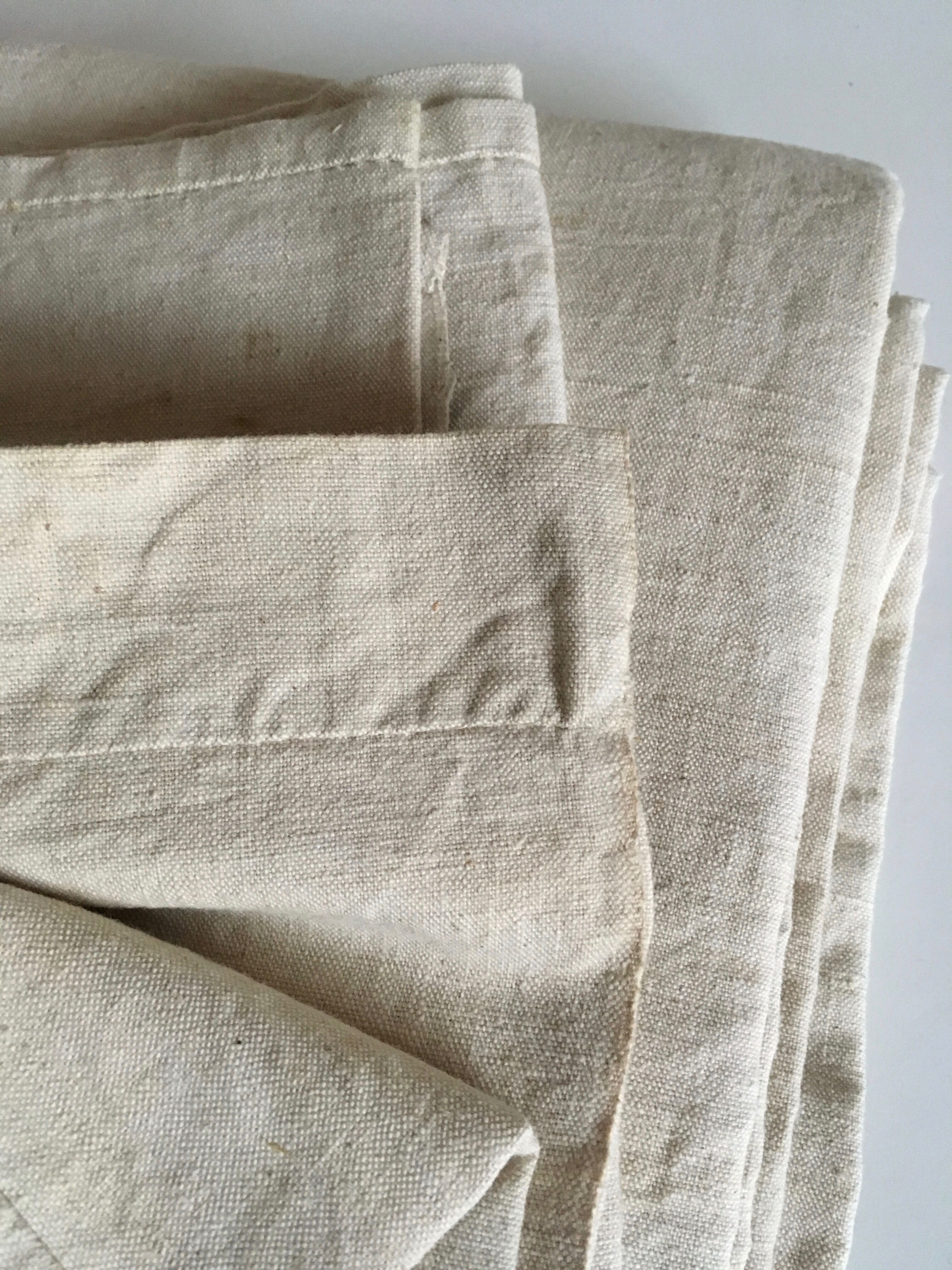 Reserve farm table in raw Métis linen 3m x 2m