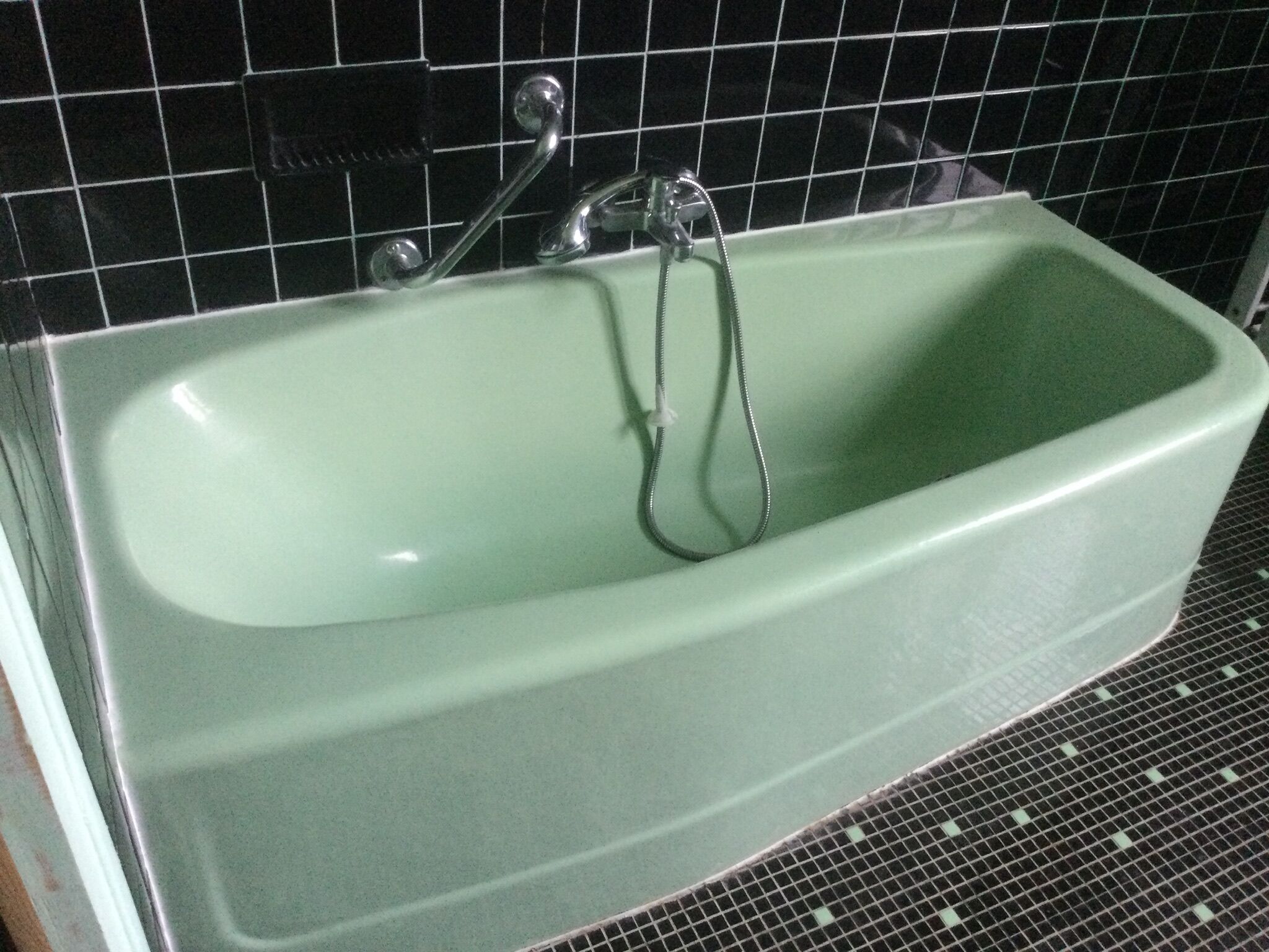 Antique vintage bathtub year 70