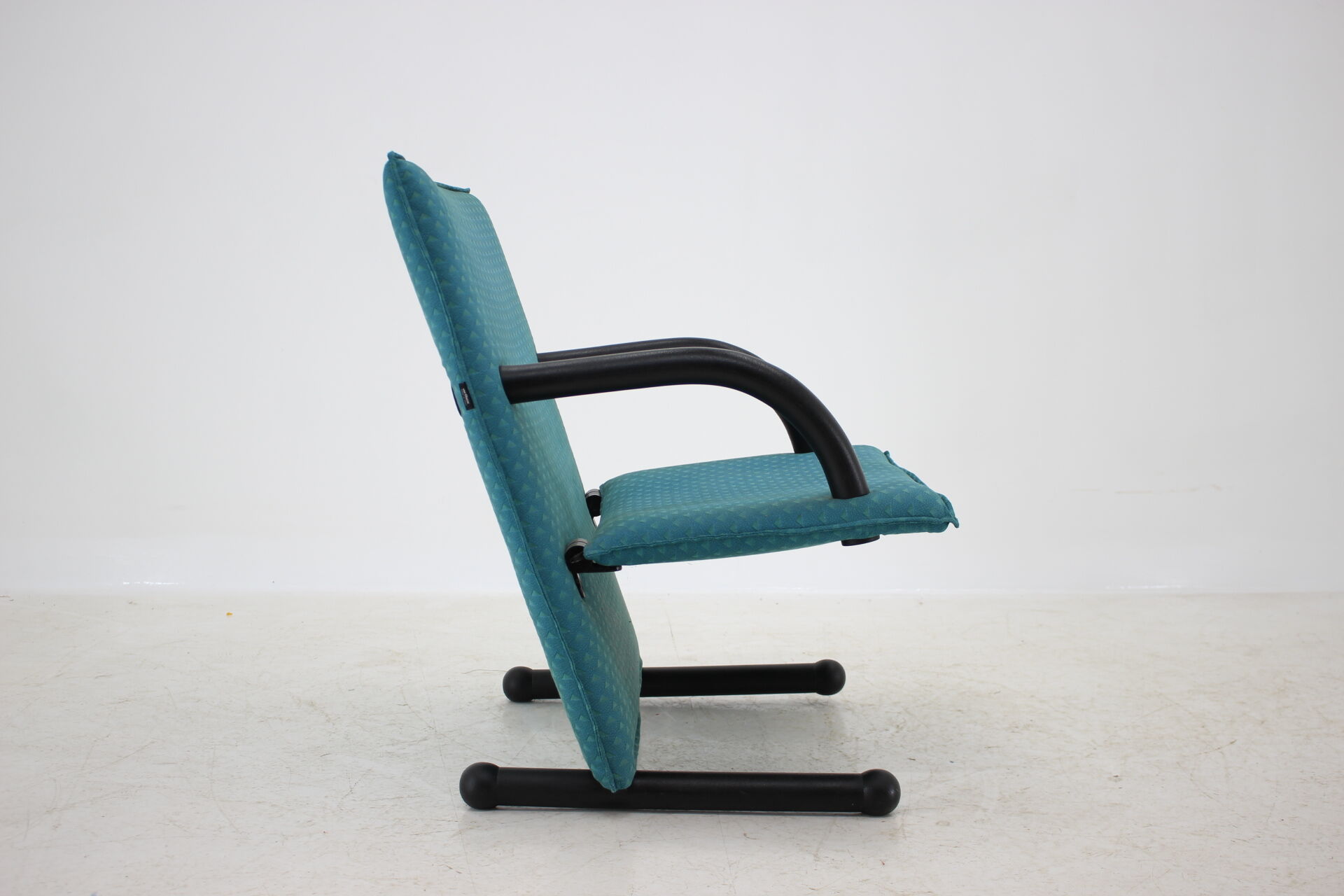 1980s Burkhard Vogtherr T-Line Armchair for Arflex