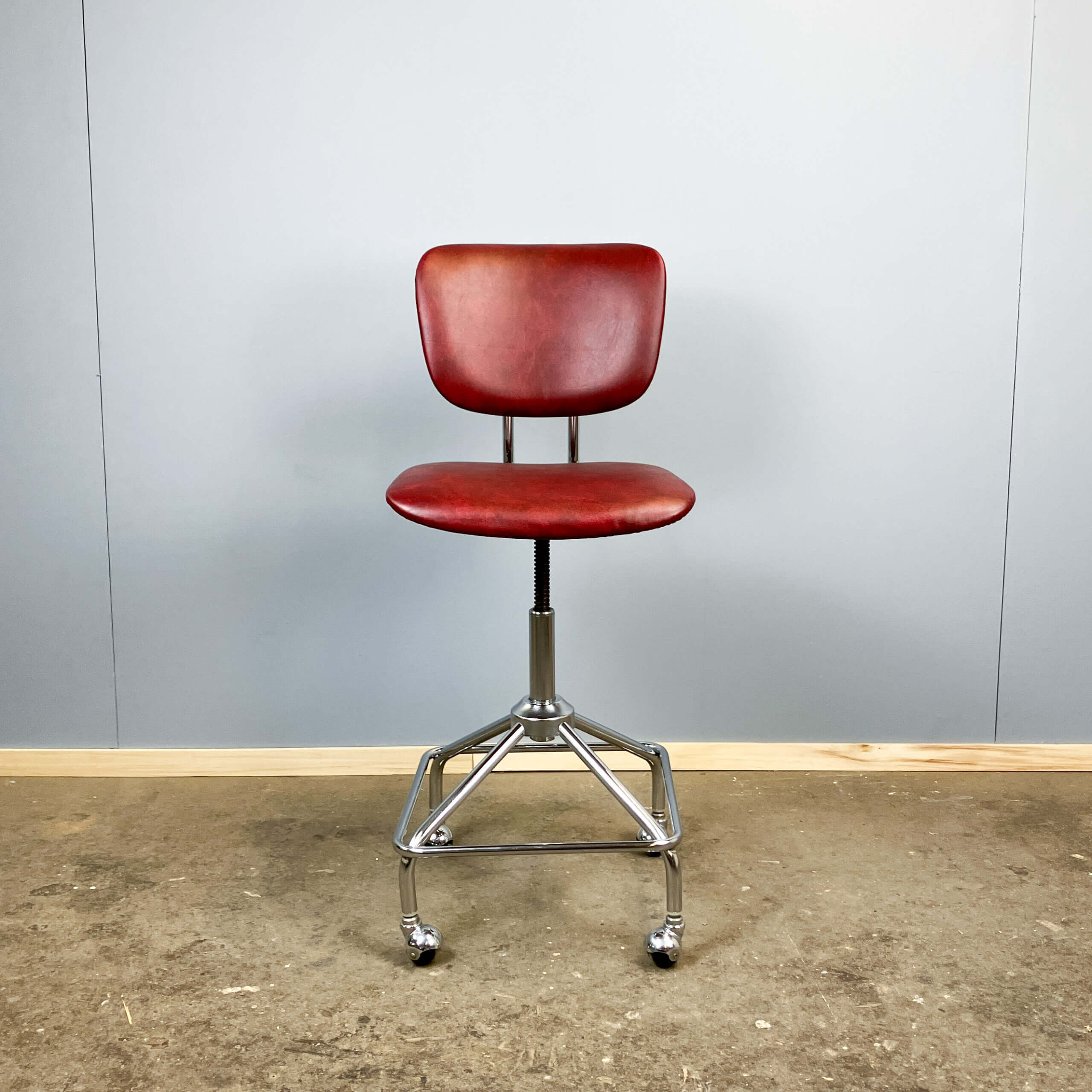 Swivel chair, chrome frame and faux leather, 1960s