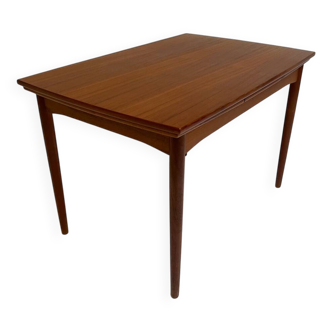 Table extensible danoise en bois massif, années 1970