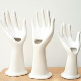 Set of 3 hands in white porcelain, 70s ring