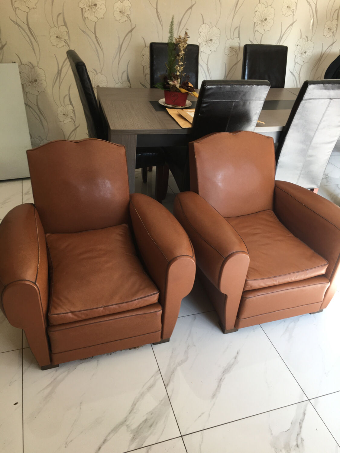 2 Moustache club chairs