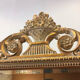 Miroir doré de style Louis XVI