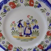 Plate of Breton earthenware of regional art KG France Quimper